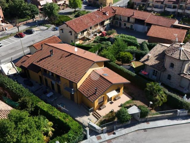 Porzione di trifamiliare in affitto