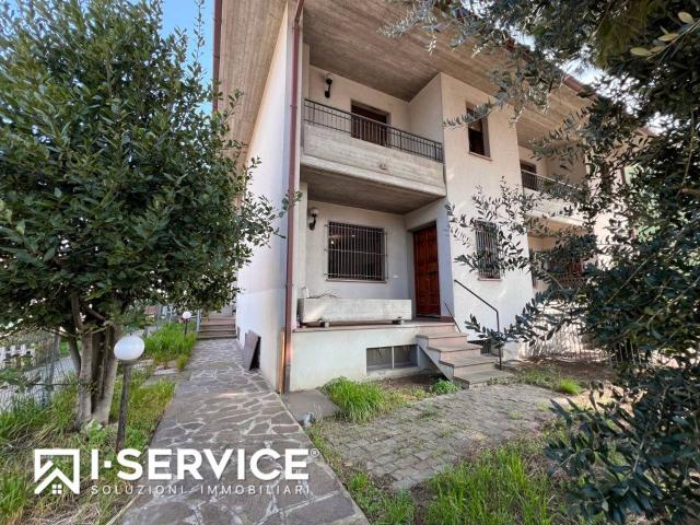 Porzione di villa in vendita a Cesenatico