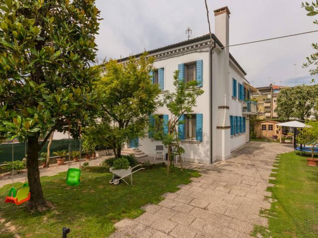 Porzione di villa in vendita a Venezia