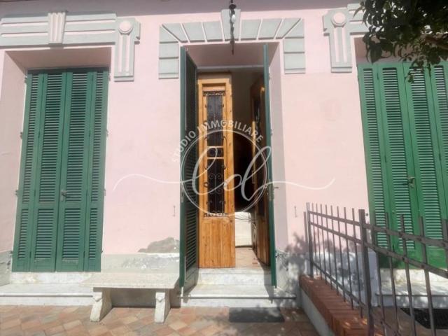Porzione di Casa in affitto a Viareggio, arredato, giardino, caminetto TrovaCasa