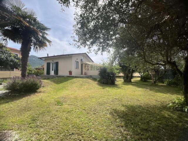 Porzione di Casa in affitto a Seravezza, arredato, giardino privato, posto auto TrovaCasa