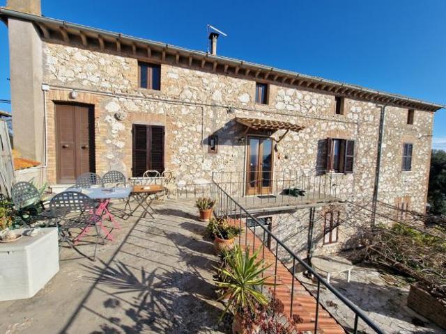 Porzione di casa in vendita a Amelia