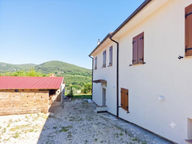 Porzione di casa in vendita a Amelia