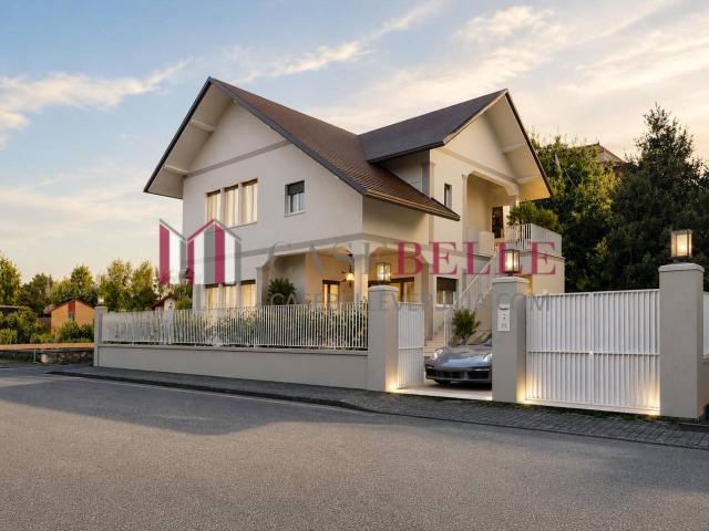 Porzione di casa in vendita a Camaiore