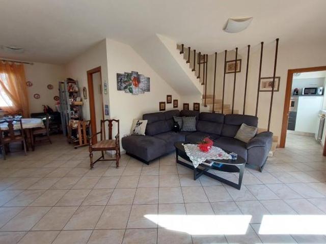 Porzione di casa in vendita a Carrara 180 mq Rif: 1036555
