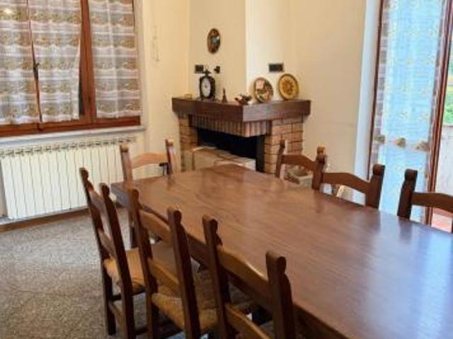 Porzione di casa in vendita a Castelnuovo Magra