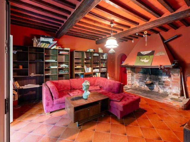 Porzione di casa in vendita a Casciana Terme Lari