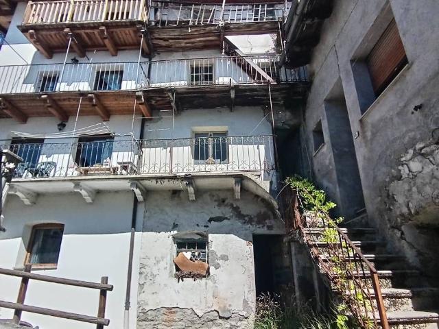 Porzione di casa in vendita a Gignod