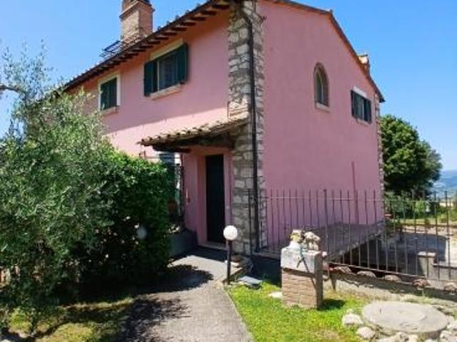 Porzione di casa in vendita a Guardea