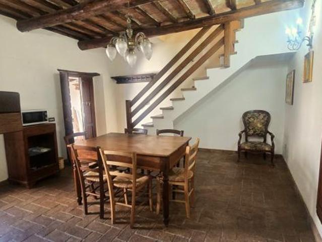 Porzione di casa in vendita a Guardea