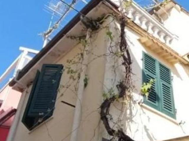 Porzione di casa in vendita a Massa 60 mq Rif: 1406714