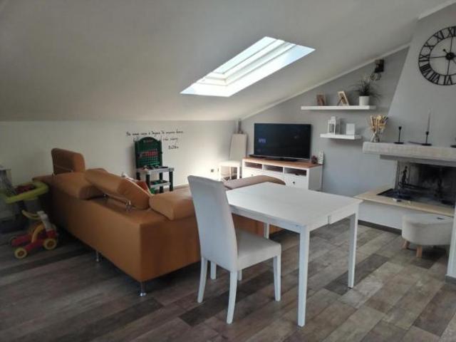 Porzione di casa in vendita a Massa
