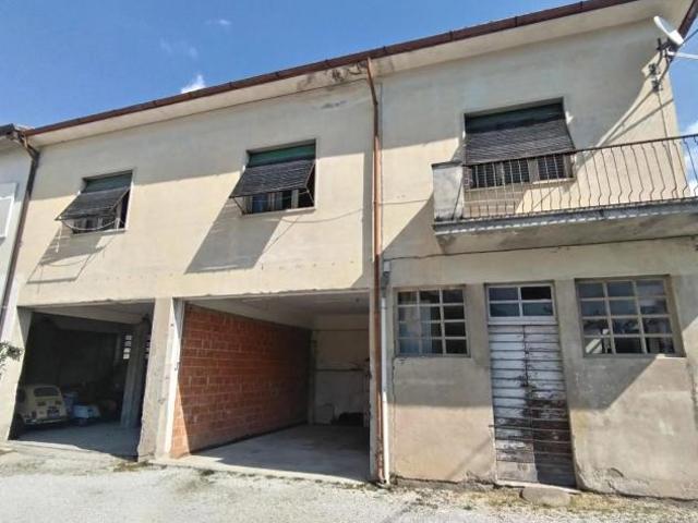 Porzione di casa in vendita a Massa 110 mq Rif: 1403344
