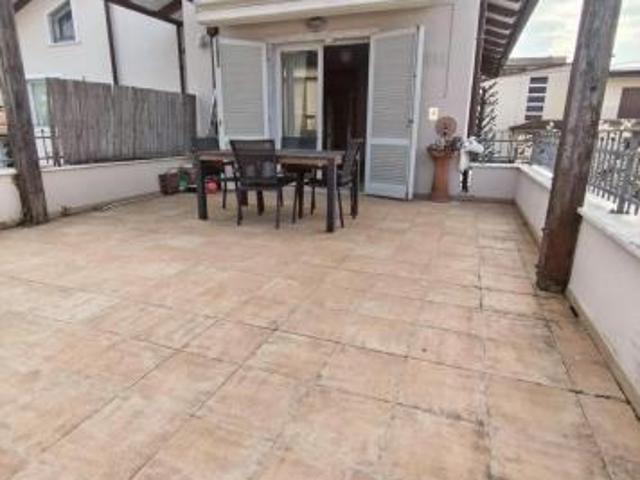 Porzione di casa in vendita a Massa