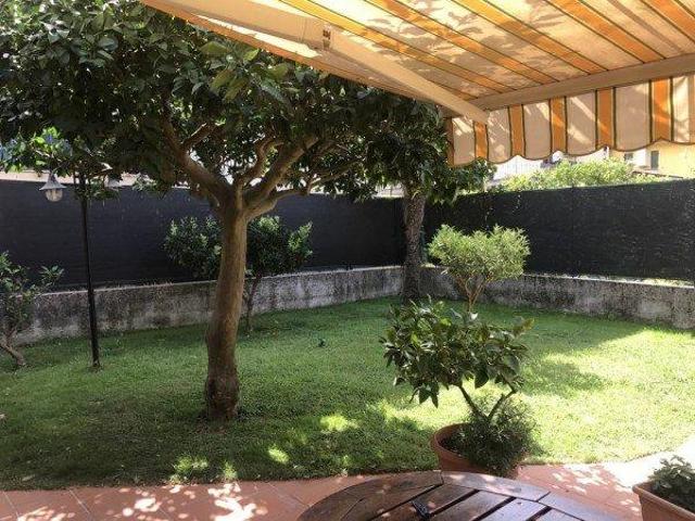 Porzione di casa in vendita a Massa