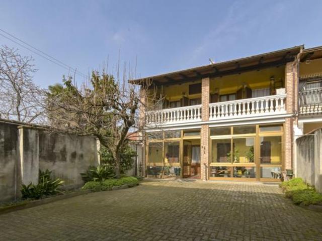 Porzione di casa in vendita a Montalenghe