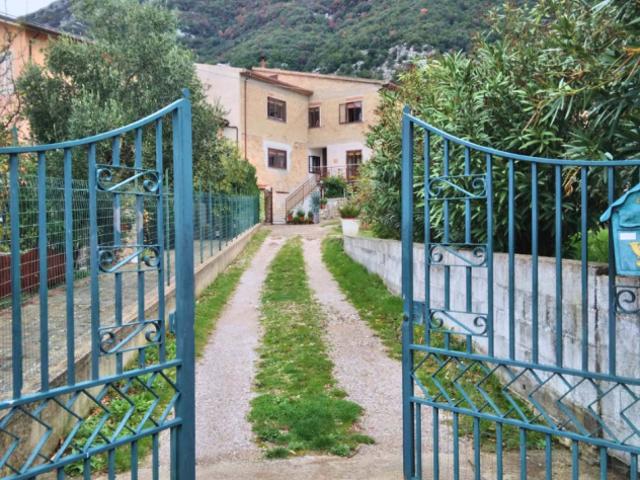 Porzione di casa in vendita a Monteforte Cilento