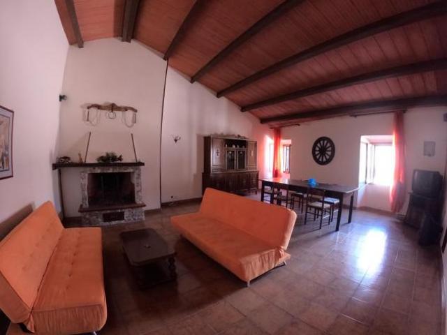 Appartamento in vendita a Monteguidi Casole d'Elsa 130 mq Rif: 1280284