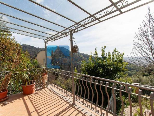 Porzione di casa in vendita a Pietrasanta