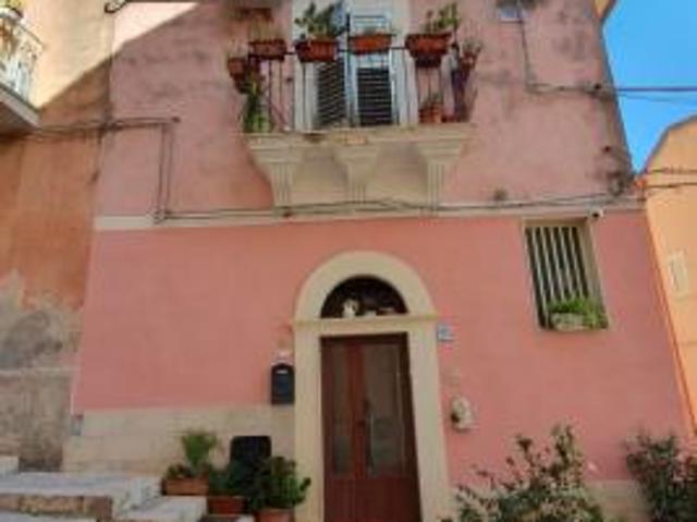 Porzione di casa in vendita a Ragusa
