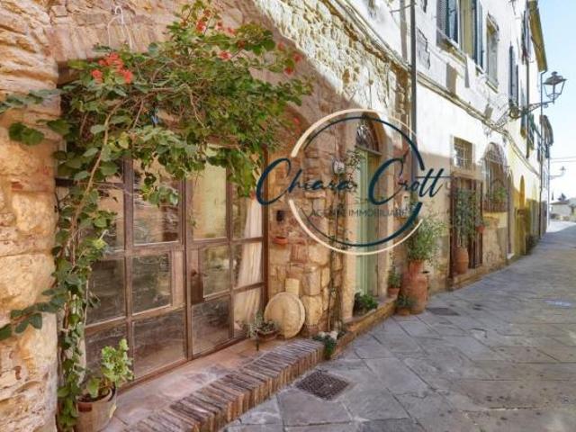 Porzione di casa in vendita a Rosignano Marittimo 220 mq Rif: 1406285