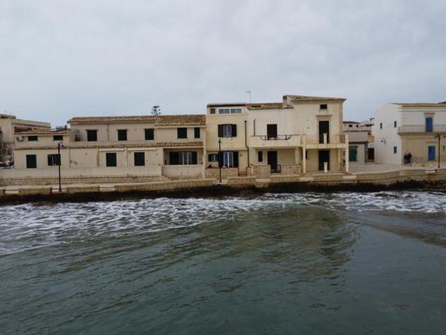 Porzione di casa in vendita a Scicli