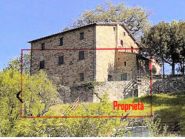Porzione di casale in stile rustico Toscano ristrutturato con terreno in ottima posizione in vendita