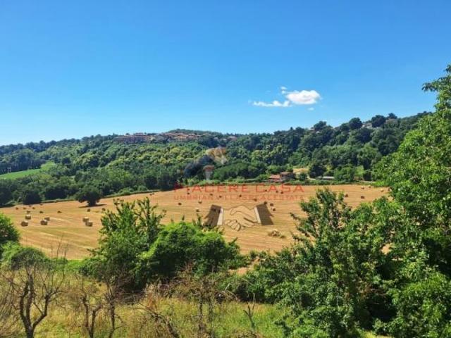 Porano Appartamento con veranda garage e locali accessori in vendita alle porte del Borgo di Porano