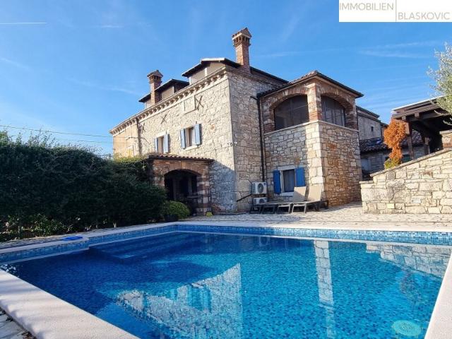 Porec Umgebung Attraktives Steinhaus mit 2 Appartements und Pool/Wellness