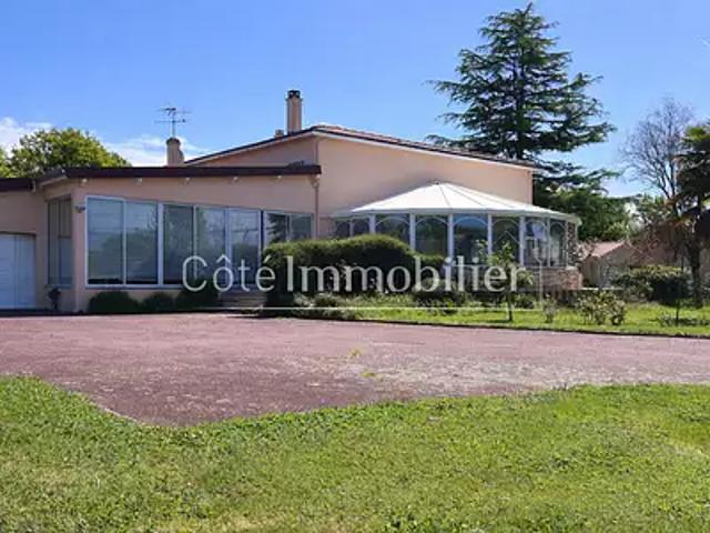 Pornic 44210 Achat / Vente maison 6 pièces t6 au dernier étage terrasse