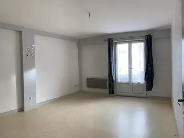Pornic 44210 Location appartement 2 pièces t2 cave