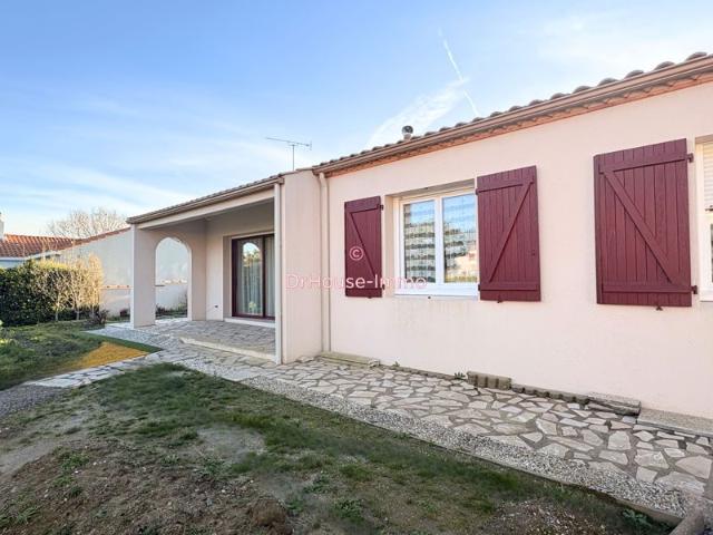 PORNIC MAISON DE PLAIN PIED 117m2 DEUX GARAGES TERRAIN DE 731m2
