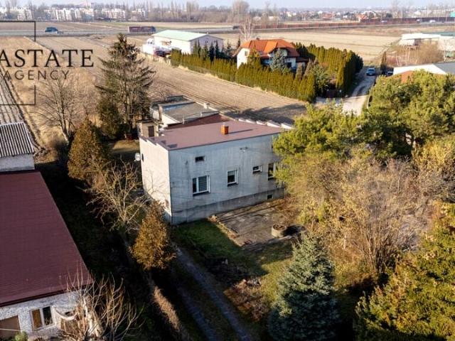 Postępu 3 276 m², Zgorzała