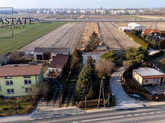 Postępu 4 850 m², Zgorzała