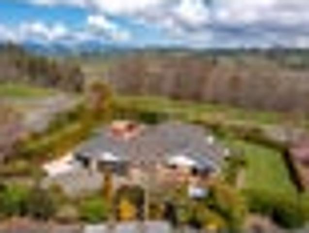Postcard Perfect in Appleby Hills