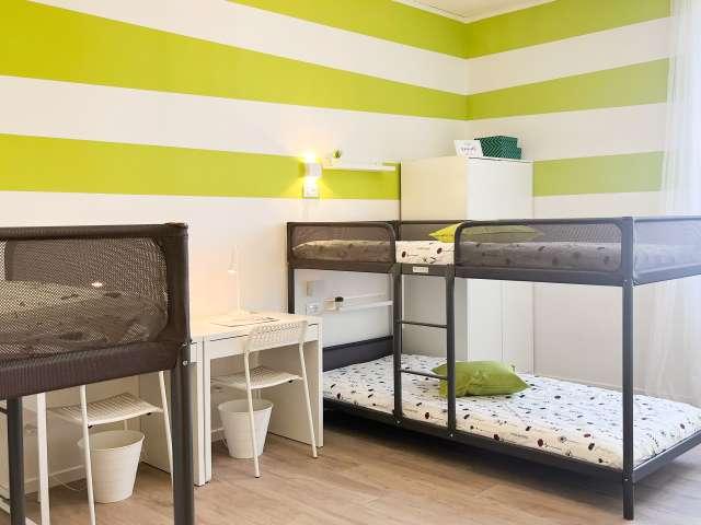 Posti letto in appartamento condiviso in affitto a Tibaldi, Milano. Solo donne
