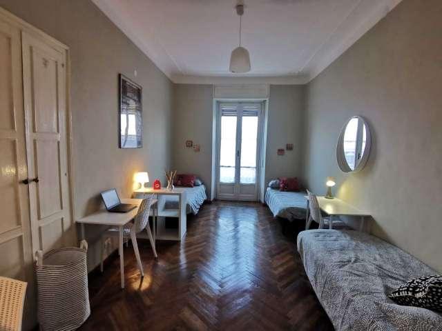 Posti letto in appartamento ristrutturato con 5 camere da letto