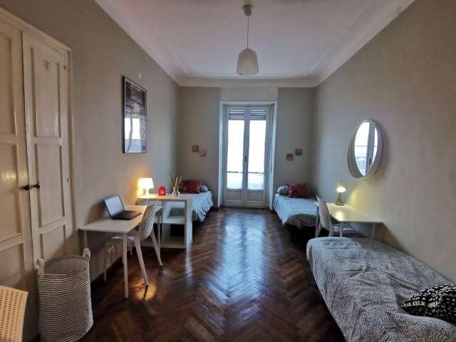 Posti letto in appartamento ristrutturato con 5 camere da letto