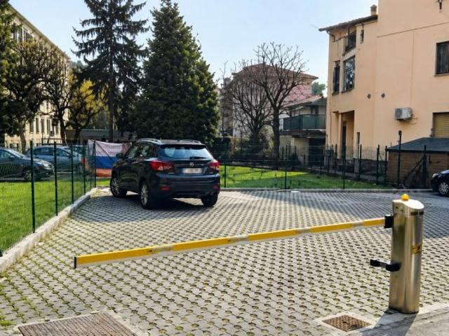 Posto auto moto Viale Piacenza