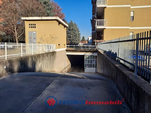 Posto auto coperto in vendita a Settimo Torinese