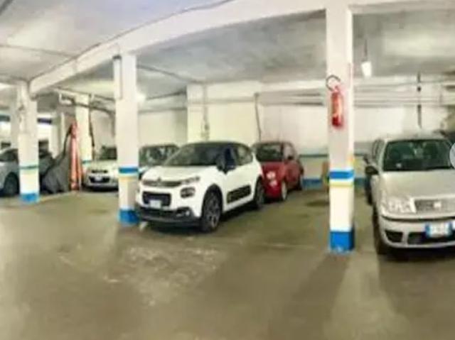 posto auto in autorimessa