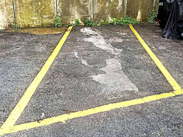 Posto auto in vendita a Genova