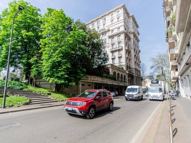 Posto auto in vendita a Milano