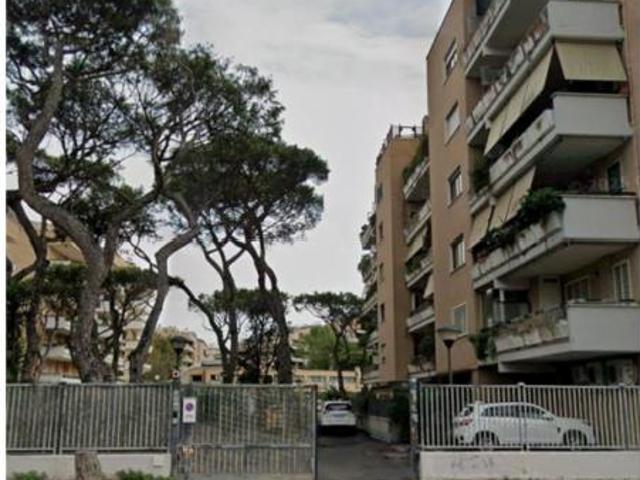 Posto auto in Via Carlo Bosio