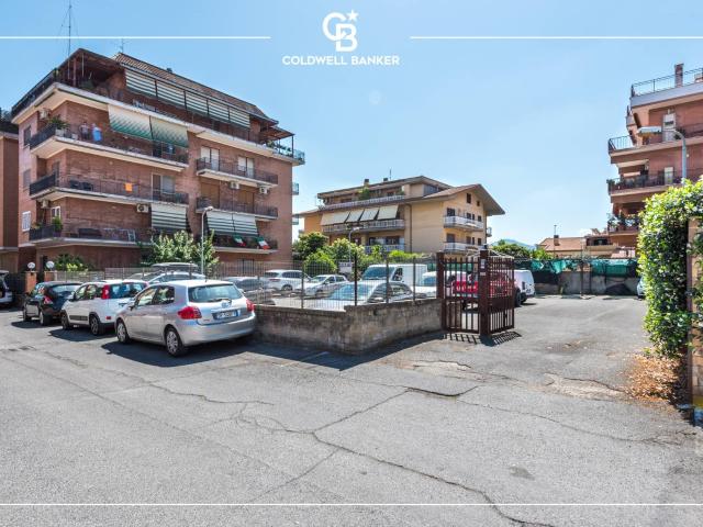 Posto auto scoperto in vendita a Ciampino, Kennedy