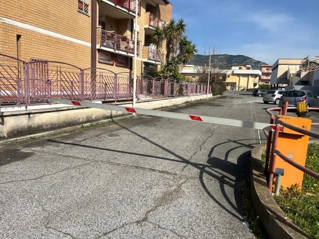 Posto auto scoperto in vendita in via delle arene 234, Terracina