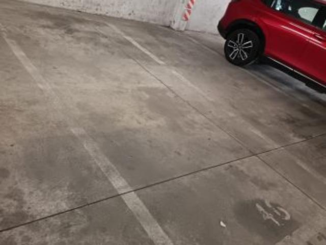 posto auto 10mq. zona cinecitt cedo in vendita
