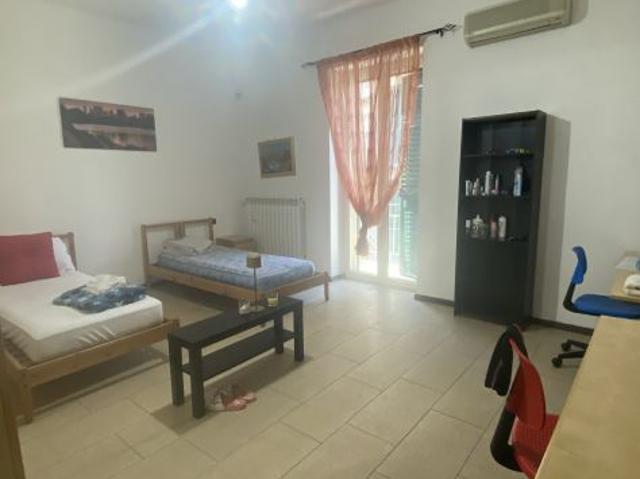Posto letto a studentessa in camera doppia ampia e lu