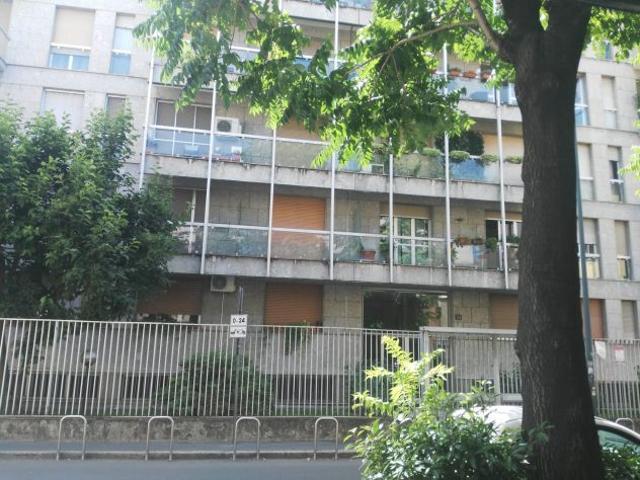 Posto letto camera doppia uomini studenti/giovani lavoratori.TORENTBEDDOUBLEROOM