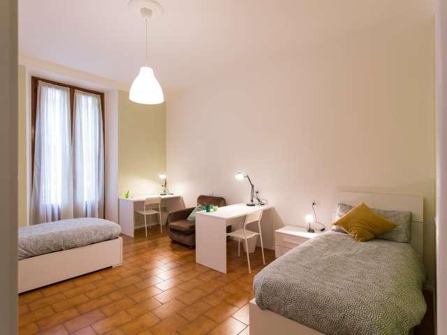 Posto letto in affitto in appartamento con 2 camere da letto in Zona Delle Re